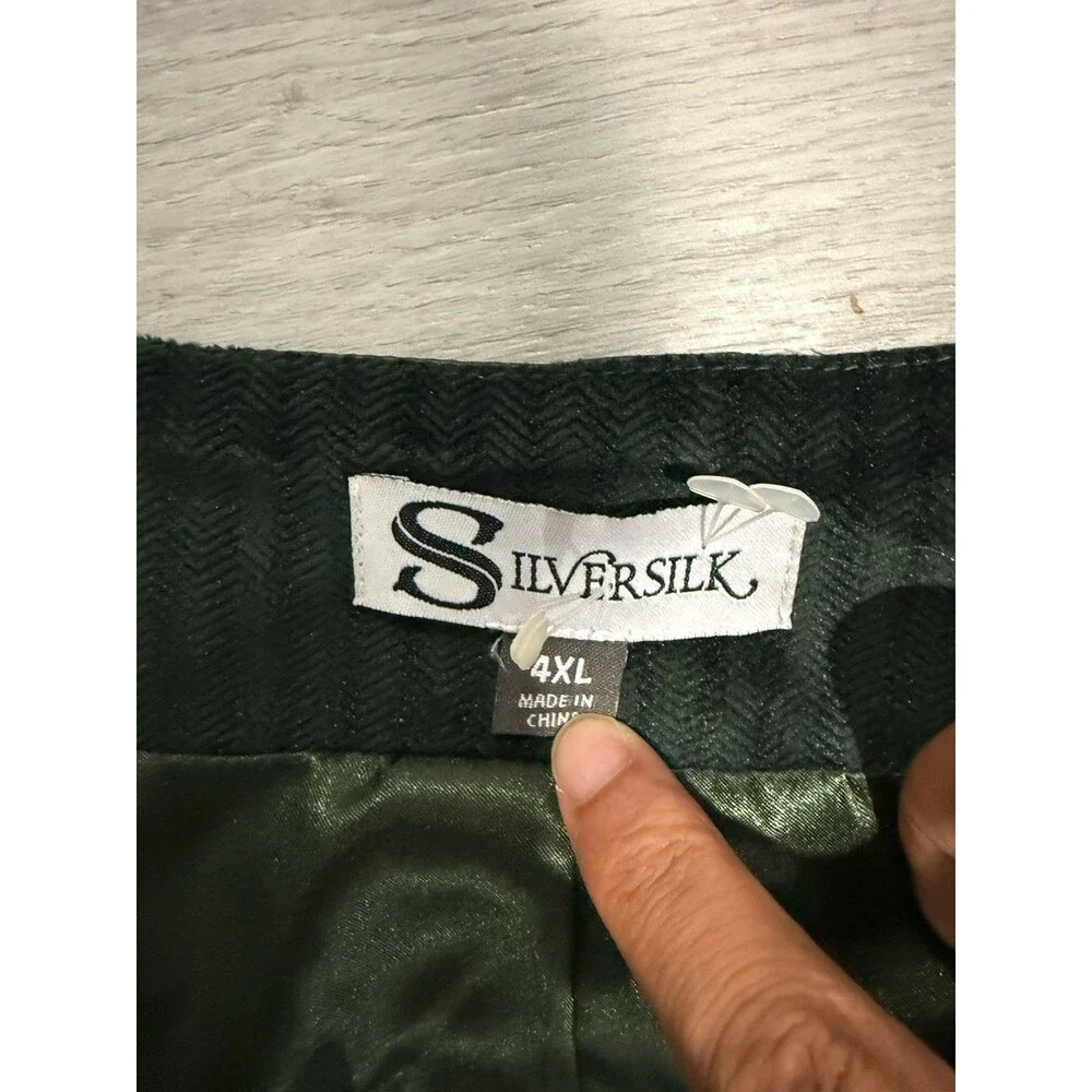 Silver Silk Men’s Dark Green Herringbone 3-Piece Suit Jacket, Vest, 44x30 Pants